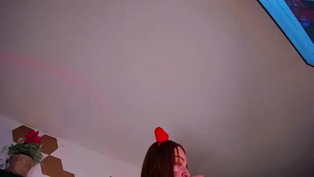 evy orange1 online show from 15, 2, 2026