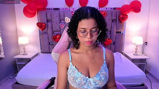 MilaHall  online show from 14, 2, 2025