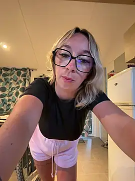 Snapshot of Giuliana_baby chatting on 13, 7, 2026 Giuliana baby online show from 13, 7, 2026