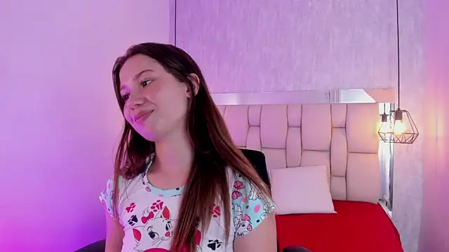 Roxie-Summers11 online show from 28, 12, 2024