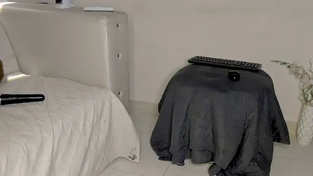 Scarlet 03 online show from 21, 3, 2025