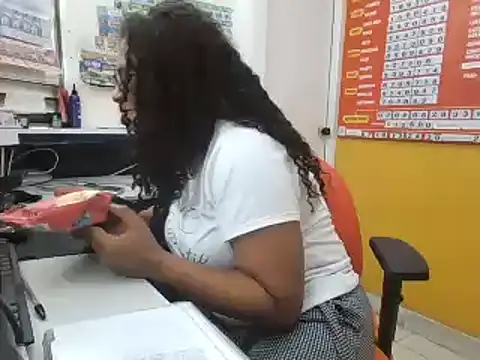 Ivon-09 online show from 2, 2, 2025