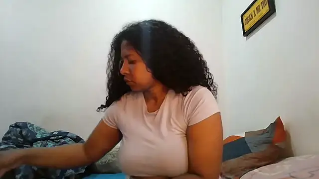 Ivon-09 online show from 14, 12, 2025