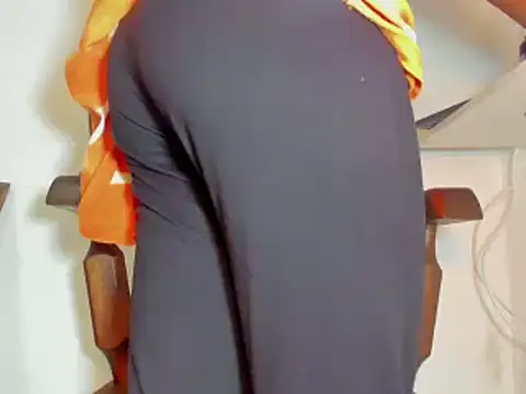 Aniilethebonny online show from 28, 2, 2025