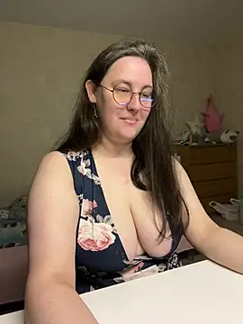 hungry1bunny online show from 3, 7, 2026