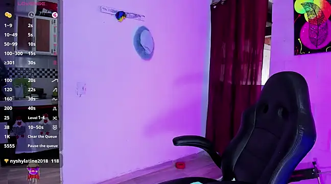 Snapshot of Sharon_hils chatting on 6, 12, 2024 Sharon hils online show from 6, 12, 2024