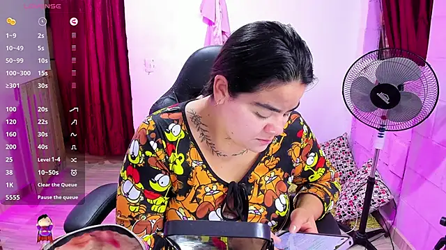 Snapshot of Sharon_hils chatting on 7, 1, 2025 Sharon hils online show from 7, 1, 2025