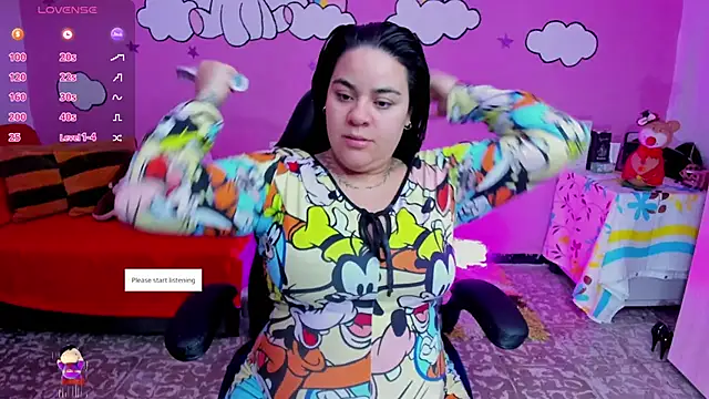 Snapshot of Sharon_hils chatting on 3, 12, 2025 Sharon hils online show from 3, 12, 2025