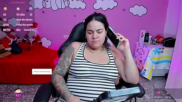 Snapshot of Sharon_hils chatting on 16, 12, 2025 Sharon hils online show from 16, 12, 2025