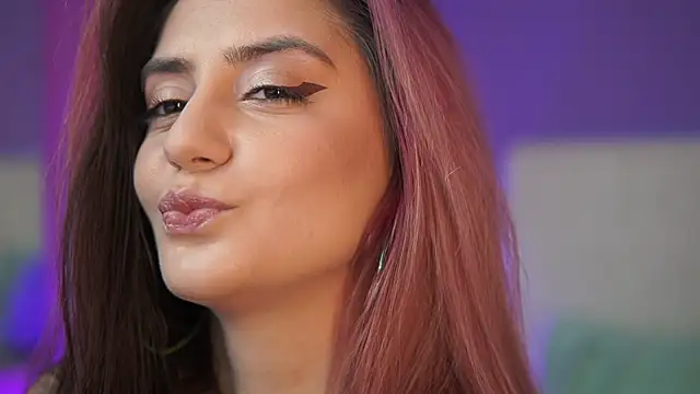 SabrinaHope online show from 5, 4, 2026