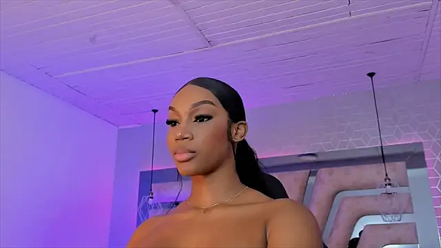 ChaynnaCooper online show from 15, 12, 2024