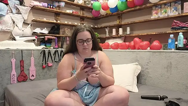 Kimberly-Caprice online show from 11, 3, 2025