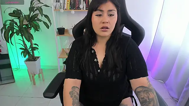 GretaX-X online show from 24, 11, 2025