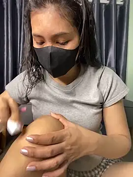 Ly Coca24 online show from 3, 3, 2025