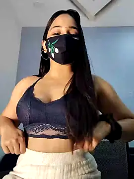 Snapshot of Varnika_aarora chatting on 28, 12, 2024 Varnika aarora online show from 28, 12, 2024