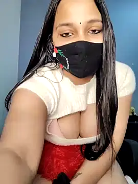Snapshot of Varnika_aarora chatting on 6, 1, 2025 Varnika aarora online show from 6, 1, 2025
