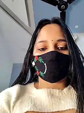 Snapshot of Varnika_aarora chatting on 6, 1, 2025 Varnika aarora online show from 6, 1, 2025