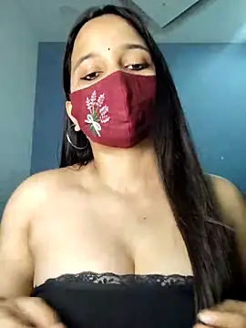 Snapshot of Varnika_aarora chatting on 18, 2, 2025 Varnika aarora online show from 18, 2, 2025