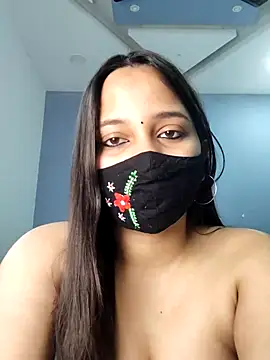 Snapshot of Varnika_aarora chatting on 8, 3, 2025 Varnika aarora online show from 8, 3, 2025