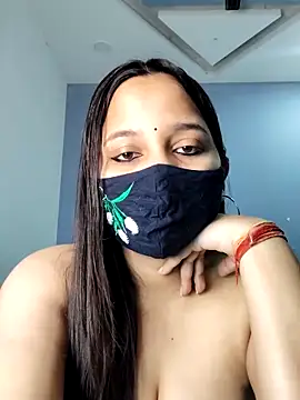 Snapshot of Varnika_aarora chatting on 12, 3, 2025 Varnika aarora online show from 12, 3, 2025