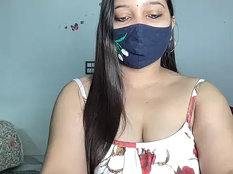 Snapshot of Varnika_aarora chatting on 19, 10, 2025 Varnika aarora online show from 19, 10, 2025