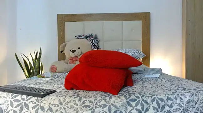 HELLEN SWEET6 online show from 15, 2, 2025