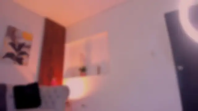 Isa Little Star online show from 17, 11, 2025