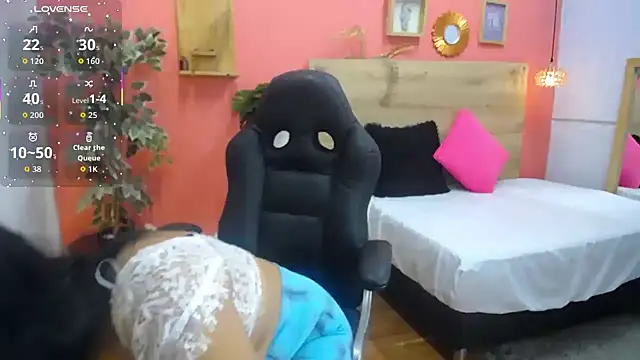 scarlet-foox online show from 11, 9, 2025