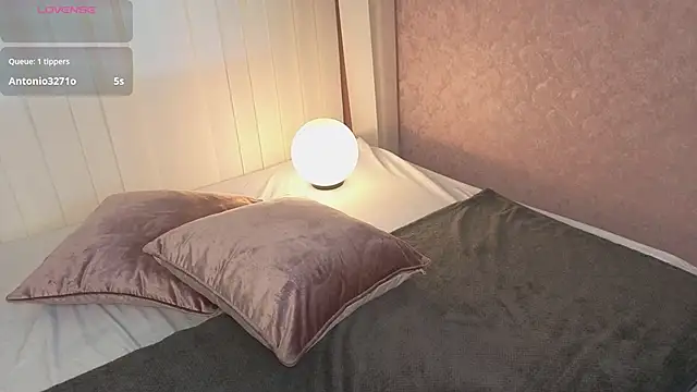 missy taylor  online show from 25, 9, 2025