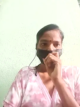 Snapshot of anusiya01 chatting on 21, 1, 2025 anusiya01 online show from 21, 1, 2025