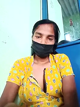 Snapshot of anusiya01 chatting on 1, 3, 2025 anusiya01 online show from 1, 3, 2025