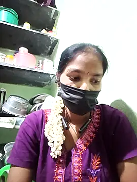 Snapshot of anusiya01 chatting on 12, 3, 2025 anusiya01 online show from 12, 3, 2025