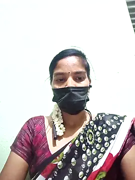 Snapshot of anusiya01 chatting on 19, 3, 2025 anusiya01 online show from 19, 3, 2025