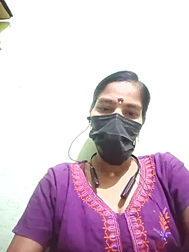 Snapshot of anusiya01 chatting on 10, 9, 2025 anusiya01 online show from 10, 9, 2025