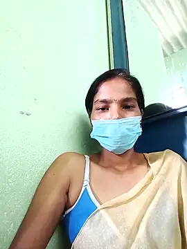 Snapshot of anusiya01 chatting on 8, 10, 2025 anusiya01 online show from 8, 10, 2025