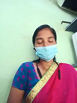 Snapshot of anusiya01 chatting on 12, 10, 2025 anusiya01 online show from 12, 10, 2025