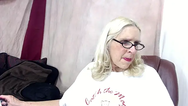 Jean Saint Sin online show from 14, 4, 2026