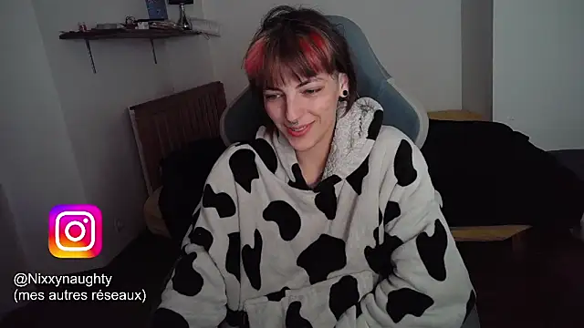 Snapshot of Nixxy_naughty chatting on 12, 3, 2025 Nixxy naughty online show from 12, 3, 2025