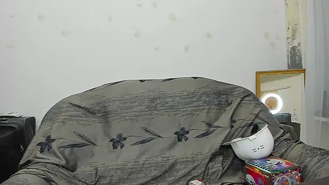 Snapshot of YourSuperModel chatting on 20, 12, 2024 YourSuperModel online show from 20, 12, 2024