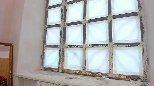 Snapshot of YourSuperModel chatting on 27, 2, 2025 YourSuperModel online show from 27, 2, 2025