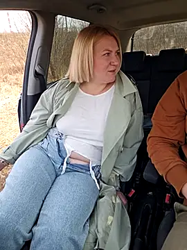 Snapshot of -Schweppes- chatting on 11, 3, 2025 -Schweppes- online show from 11, 3, 2025