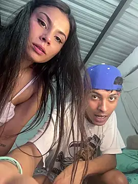 ValenSuarez25 online show from 22, 6, 2026