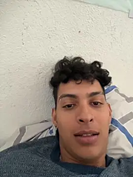ValenSuarez25 online show from 20, 7, 2026