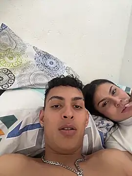 ValenSuarez25 online show from 3, 8, 2026