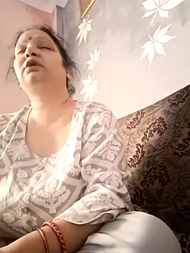 Kavya kapoor online show from 18, 3, 2025