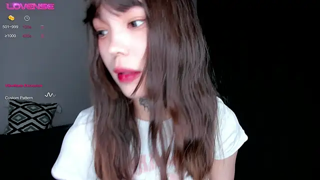 Snapshot of Dark_Ester chatting on 17, 11, 2025 Dark Ester online show from 17, 11, 2025