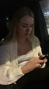 Devill Angel  online show from 4, 12, 2024