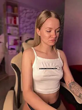 Devill Angel  online show from 11, 2, 2025