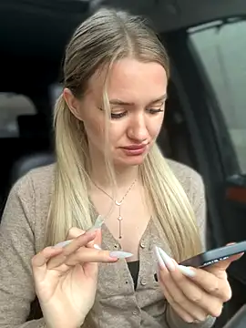 Devill Angel  online show from 7, 11, 2025