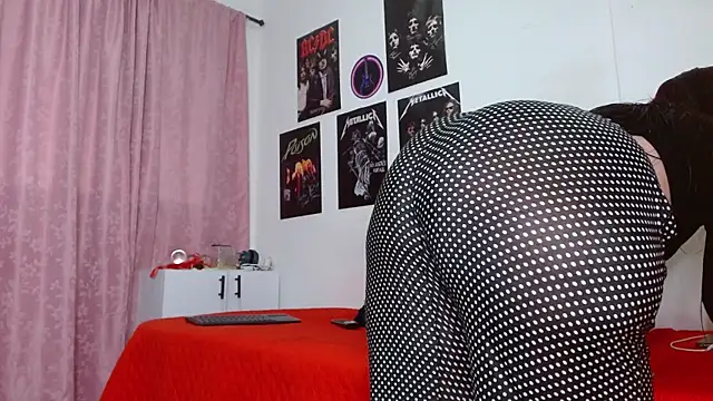 scarlett  morgan online show from 24, 9, 2025